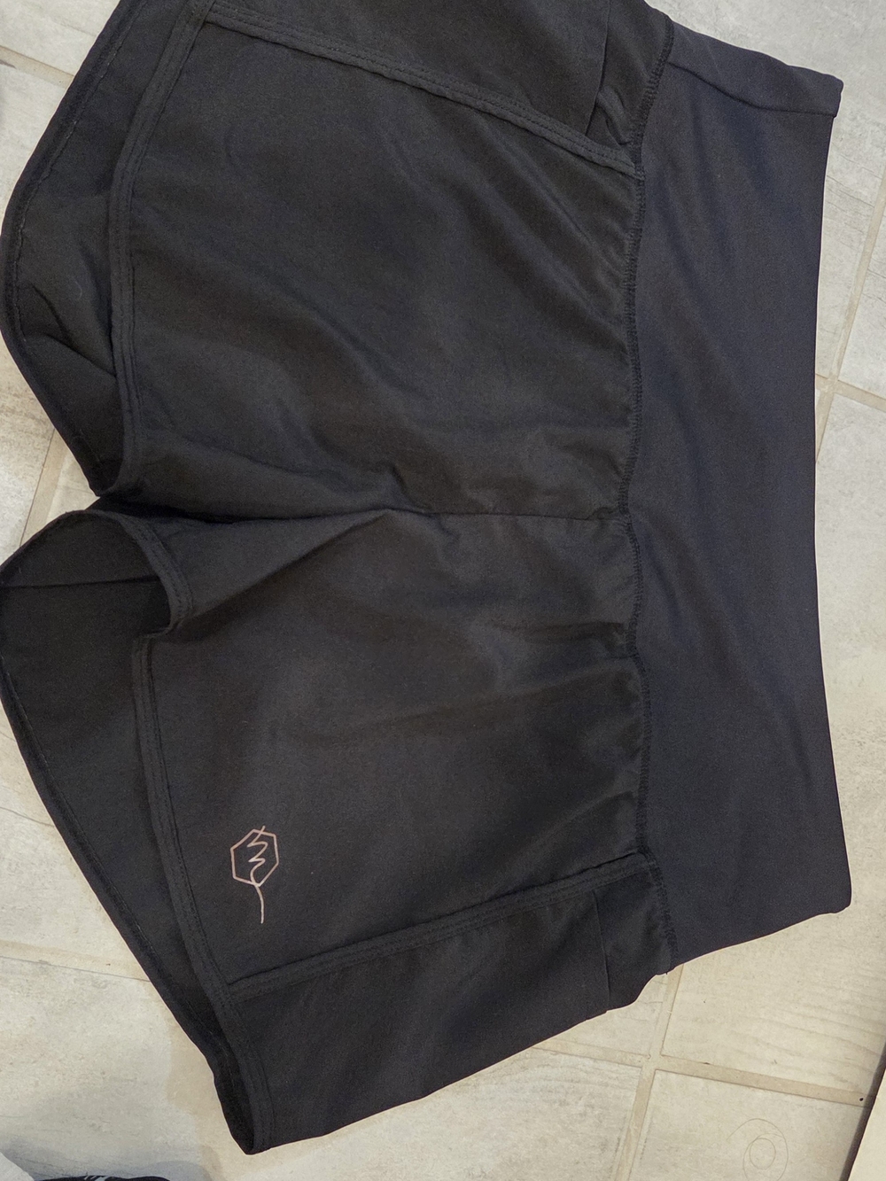 Maven Thread Running Shorts L